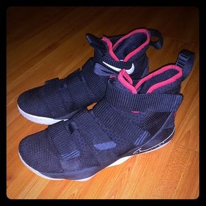 Nike Zoom LeBron Soldier 11 "Bred"